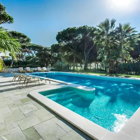 Sleeps 12 With Pool Air Con And Wifi * Benfarras