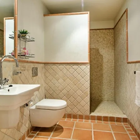 Sleeps 12 With Pool Air Con And Wifi Villa *